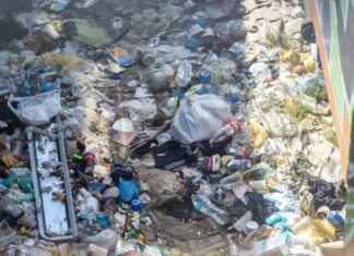 Θεσσαλονίκη: Υγειονομική βόμβα τα σκουπίδια μετά από αποχή των εργαζομένων – Προσέφυγε στη Δικαιοσύνη ο Δήμος