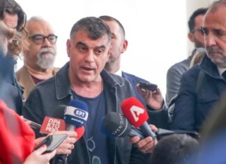 Βαξεβάνης στον Άρειο Πάγο: Να σταματήσει η εισαγγελική σαλαμοποίηση – Υπάρχει ενιαίο κύκλωμα παρακολούθησης με εγκέφαλο τον κ. Μητσοτάκη