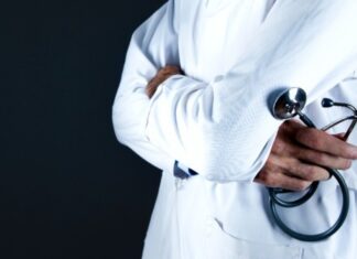 Βριλήσσια: Διάρρηξη σε σπίτι γνωστού γιατρού – Του απέσπασαν 160.000 ευρώ και κοσμήματα