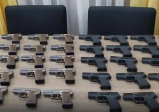 Τρεις Τουρκοκύπριοι προσπάθησαν να περάσουν στην Ελλάδα με… 45 πιστόλια