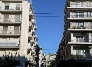 Φορολογική ενημερότητα: Τι αλλάζει για όσους έχουν ρυθμισμένα χρέη και θέλουν να μεταβιβάσουν ακίνητα