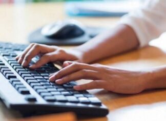 Παρίστανε τη διευθύντρια του ΣΔΟΕ και υποσχόταν… διορισμούς στην Εφορία – Απάτη 184.000 ευρώ – Στη φυλακή 55χρονη