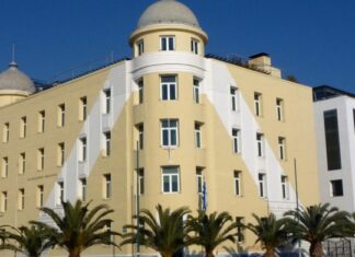 Καταγγελία φοιτήτριας: Δεν μου δίνουν το πτυχίο γιατί δεν έχω λεφτά να πληρώσω τη μέριμνα – Οι γονείς μου είναι χαμηλοσυνταξιούχοι