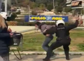 Στο σκαμνί οι αστυνομικοί που επιτέθηκαν σε πολίτη στη Νέα Σμύρνη