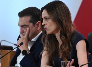 Το εξώδικο Αχτσιόγλου για το περίφημο SMS: Παρά τα ψεύδη σας ξέρετε ότι πίεζα τον Τσίπρα να παραμείνει