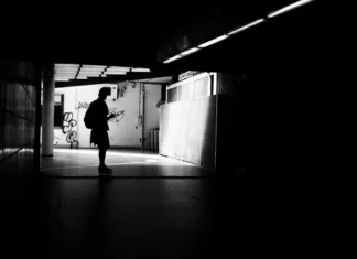 Φρίκη στο Μενίδι: Ανήλικοι ασέλγησαν σε 12χρονο συμμαθητή τους – Συνελήφθησαν οι δράστες