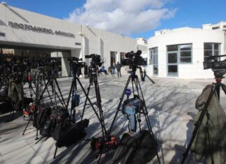 Κακοποίηση 12χρονης στον Κολωνό: Ενοχή για δεκατέσσερις κατηγορούμενους ζήτησε η εισαγγελέας στη δεύτερη δίκη