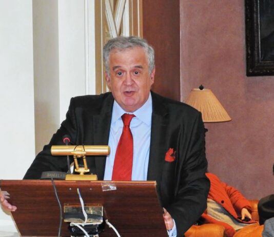 Αντώνης Π. Αργυρός: Ηρώων και μαρτύρων μνήμη