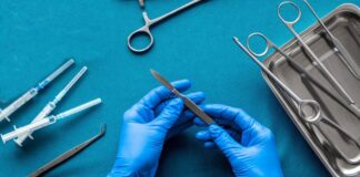 Τσεχία: Κατασχέθηκαν 7,9 εκατ. ευρώ σε έρευνα για διαφθορά σε νοσοκομειακό εξοπλισμό