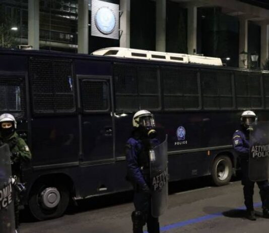 Δρακόντεια μέτρα ασφαλείας για το Πολυτεχνείο – Επί ποδός πάνω από 5.000 αστυνομικοί