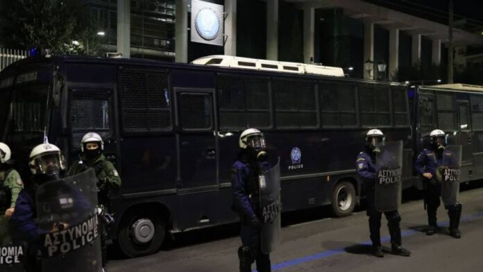 0d1e4eed2e7e221d46f63e5a58e69f9c_XL