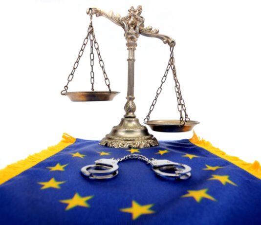 Τα «κινέζικα παπούτσια» κόστισαν 2,4 εκατ. ευρώ – Κατασχέσεις μαμούθ από την Ευρωπαϊκή Εισαγγελία