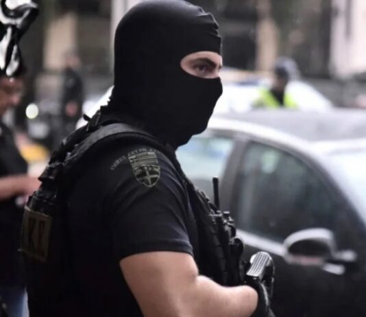 Κατάσχεση 1 τόνου κοκαΐνης σε ελληνικό πλοίο στον Ατλαντικό – «Εγκέφαλος» ο… Έλληνας Εσκομπάρ