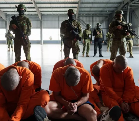 Ισημερινός: 13 κρατούμενοι βρέθηκαν νεκροί σε φυλακή…