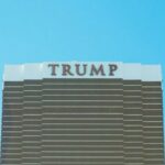 Νομικό ντόμινο στις ΗΠΑ: Πάνω από 1.000 εταιρείες μηνύουν τον Trump