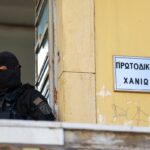 Κρήτη: Χειροπέδες σε ιατροδικαστή και δικηγόρο για παραποίηση εργαστηριακών εξετάσεων υπέρ κατηγορουμένων