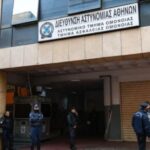 Ραγδαίες εξελίξεις: Ένοχοι οι δύο αστυνομικοί για τον ομαδικό βιασμό της 19χρονης στο ΑΤ Ομονοίας – Η εισαγγελέας ζητούσε αθώωση