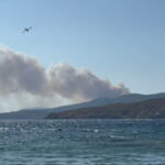 Σκύρος: Ένταλμα σύλληψης σε βάρος του υπόπτου που είχε προσαχθεί για τις δύο φωτιές σε Κλούθρο και Χάρτσα